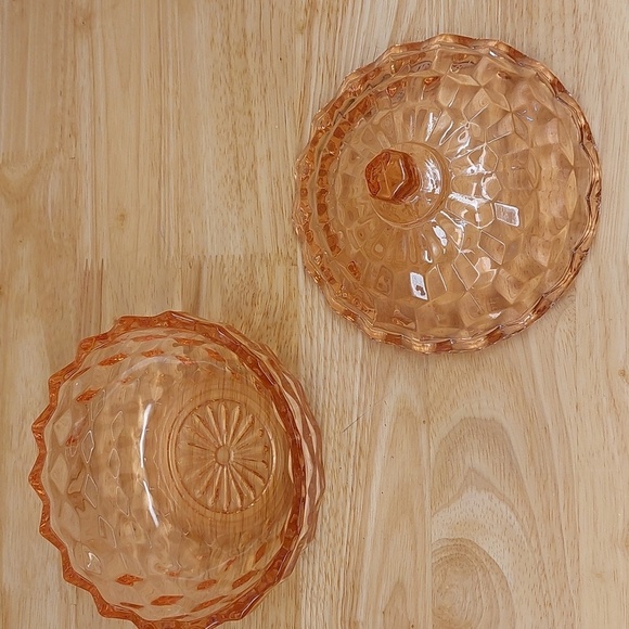 Pink Art Glass Lided Candy/ trinket Dish Compote Vintage MCM - Picture 3 of 4